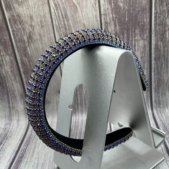 Gorgeous Headband…!Perfect for the special occasions…VIDEO AVAILABLE! - Picture 5 of 6